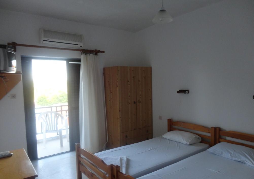 Chris Apartments Metamorfosi  Bagian luar foto