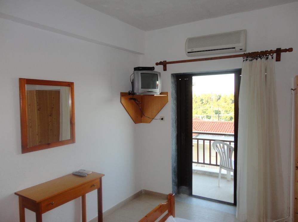 Chris Apartments Metamorfosi  Ruang foto